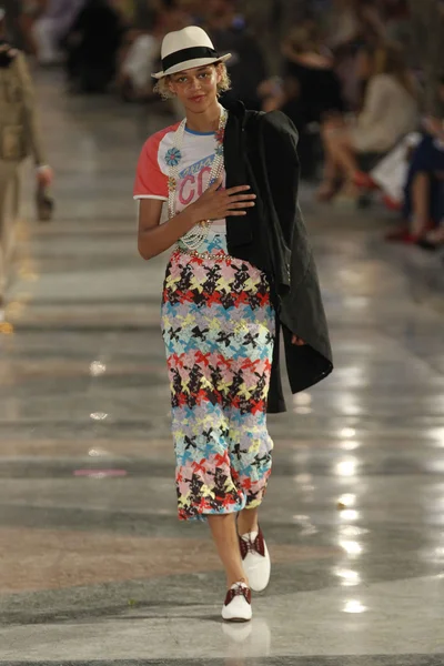Look 69